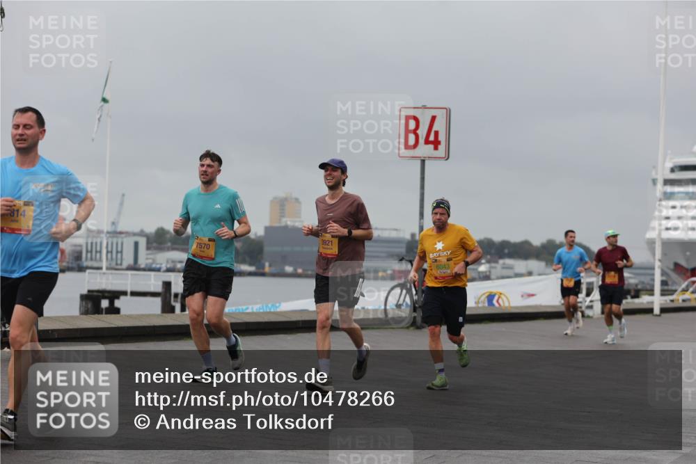 13.09.2026 - Kiel Lauf Andreas Tolksdorf http://msf.ph/oto/10478266 13.09.2026 11:51:33 Kiellinie 814, 4, 7570, 3921, 6043 meine-sportfotos.de