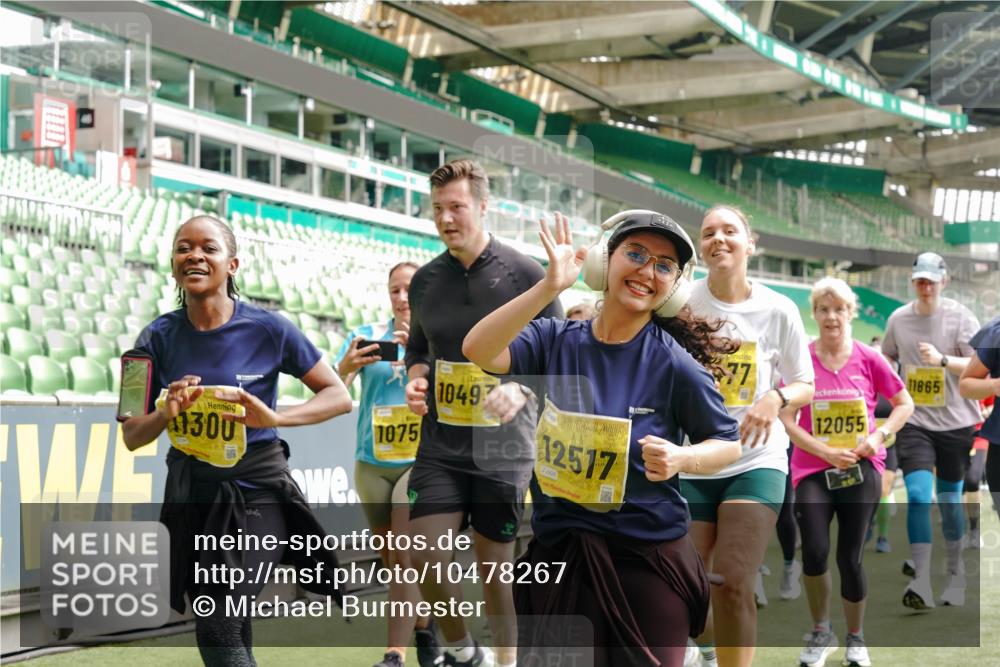13.09.2026 - 21. swb-Marathon Bremen Michael Burmester http://msf.ph/oto/10478267 13.09.2026 10:40:19 Laufen im Stadion 10135, 10138, 10139, 10155, 10156, 10169, 10204, 10213, 10217, 10229, 10234, 10238, 10279, 10280, 10299, 10313, 10314, 10321, 10354, 10360, 10363, 10364, 10378, 10386, 10404, 10406, 10417, 10424, 10435, 10455, 10457, 10469, 10483, 10484, 10493, 10501, 10505, 10510, 10511, 10545, 10556, 10570, 10576, 10580, 10582, 10586, 10595, 10599, 10609, 10611, 10616, 10619, 10630, 10653, 10660, 10662, 10664, 10686, 10694, 10696, 10706, 10712, 10737, 10743, 10751, 10766 meine-sportfotos.de