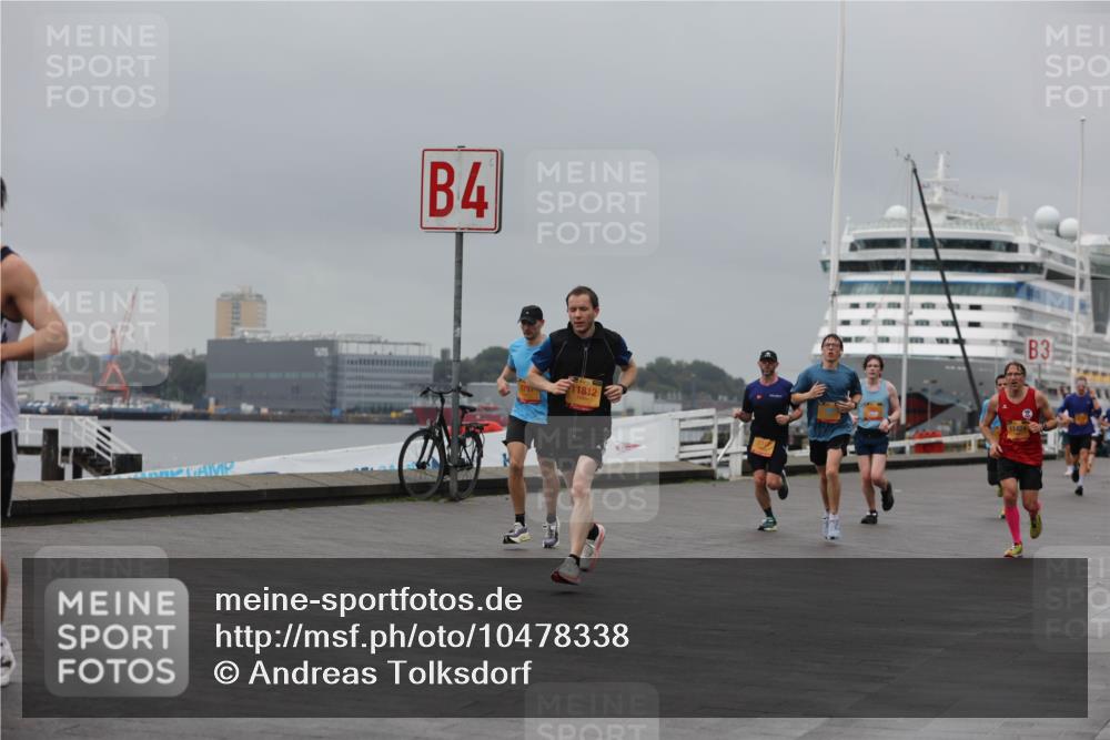 13.09.2026 - Kiel Lauf Andreas Tolksdorf http://msf.ph/oto/10478338 13.09.2026 11:51:40 Kiellinie 1, 4, 8797, 11812, 11424, 3 meine-sportfotos.de