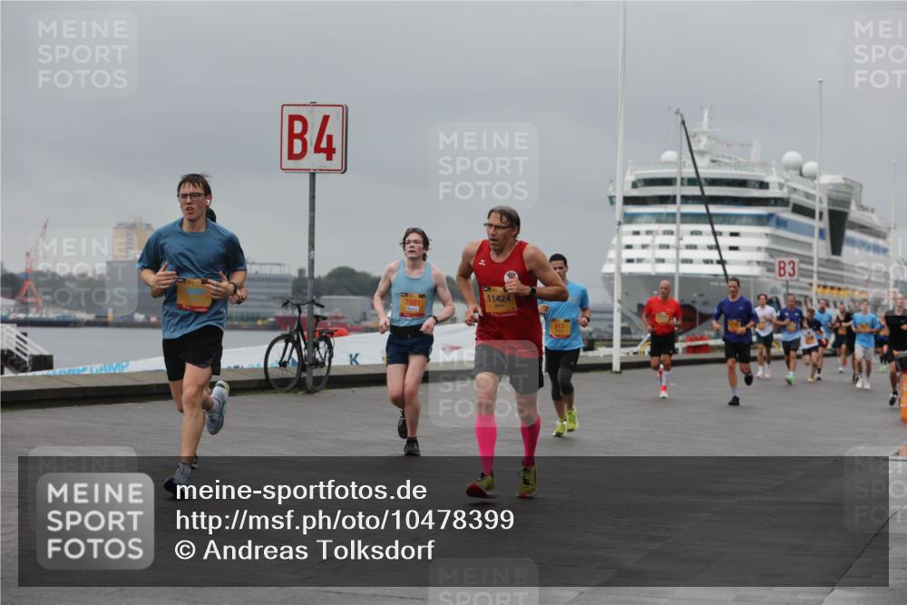13.09.2026 - Kiel Lauf Andreas Tolksdorf http://msf.ph/oto/10478399 13.09.2026 11:51:44 Kiellinie 4, 7861, 11424, 817, 3 meine-sportfotos.de
