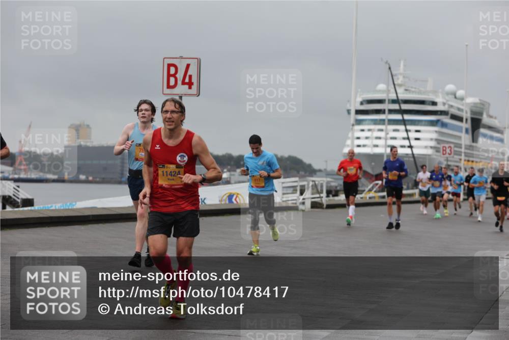 13.09.2026 - Kiel Lauf Andreas Tolksdorf http://msf.ph/oto/10478417 13.09.2026 11:51:45 Kiellinie 11, 38, 11424, 4, 817, 3 meine-sportfotos.de
