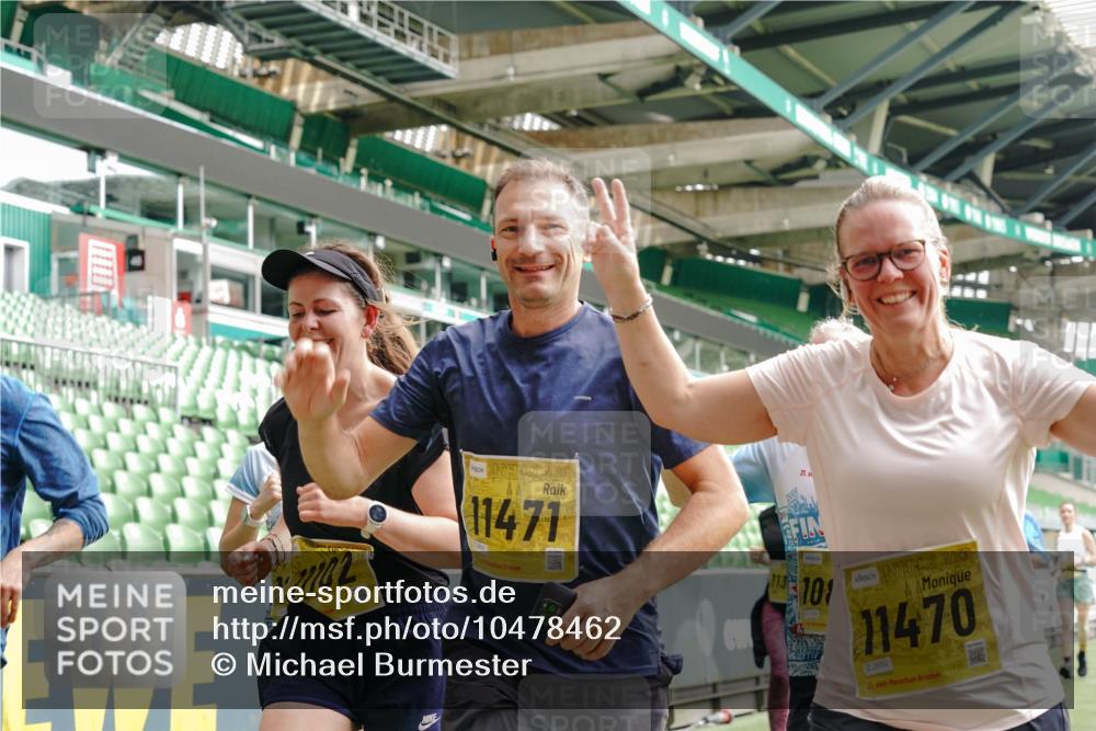 13.09.2026 - 21. swb-Marathon Bremen Michael Burmester http://msf.ph/oto/10478462 13.09.2026 10:40:26 Laufen im Stadion 10135, 10138, 10139, 10155, 10156, 10169, 10204, 10213, 10217, 10229, 10234, 10279, 10280, 10299, 10313, 10314, 10321, 10354, 10360, 10363, 10364, 10378, 10386, 10404, 10406, 10417, 10419, 10424, 10435, 10455, 10483, 10484, 10493, 10501, 10505, 10510, 10511, 10545, 10556, 10570, 10576, 10580, 10582, 10586, 10599, 10609, 10611, 10616, 10619, 10644, 10653, 10660, 10662, 10664, 10686, 10694, 10696, 10706, 10712, 10737, 10743, 10751, 10766, 10768 meine-sportfotos.de
