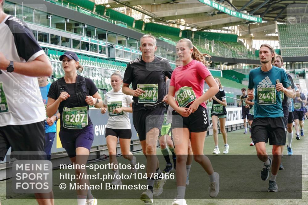 13.09.2026 - 21. swb-Marathon Bremen Michael Burmester http://msf.ph/oto/10478466 13.09.2026 13:17:57 Laufen im Stadion 134, 267, 271, 311, 404, 449, 486, 546, 588, 732, 753, 837, 990, 1057, 1424, 1425, 1790, 1813, 1825, 1844, 1868, 1987, 2056, 2067, 2096, 2123, 2137, 2259, 2294, 2357, 2358, 2381, 2389, 2419, 2453, 2532, 2550, 2562, 2586, 2601, 2614, 2647, 2655, 2797, 2821, 2849, 2857, 2879, 2880, 2893, 2984, 2996, 2999, 3096, 3100, 3104, 3146, 3180, 3195, 3210, 3213, 3314, 3337, 3366, 3421, 3431, 3476, 3479, 3501, 3506, 3537, 3548, 3633, 3654, 3740, 3879, 4478 meine-sportfotos.de