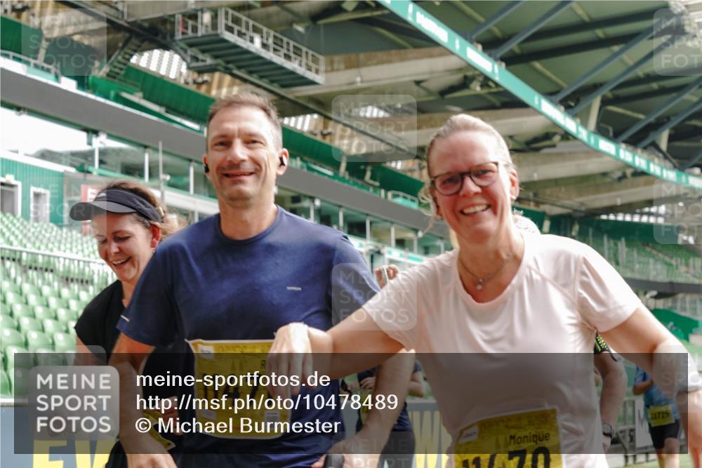 13.09.2026 - 21. swb-Marathon Bremen Michael Burmester http://msf.ph/oto/10478489 13.09.2026 10:40:26 Laufen im Stadion 10135, 10138, 10139, 10155, 10156, 10169, 10204, 10213, 10217, 10229, 10234, 10279, 10280, 10299, 10313, 10314, 10321, 10354, 10360, 10363, 10364, 10378, 10386, 10404, 10406, 10417, 10419, 10424, 10435, 10455, 10483, 10484, 10493, 10501, 10505, 10510, 10511, 10545, 10556, 10570, 10576, 10580, 10582, 10586, 10599, 10609, 10611, 10616, 10619, 10644, 10653, 10660, 10662, 10664, 10686, 10694, 10696, 10706, 10712, 10737, 10743, 10751, 10766, 10768 meine-sportfotos.de