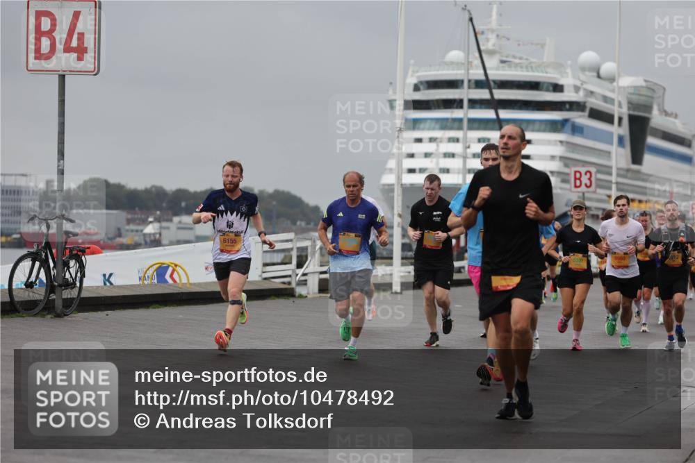 13.09.2026 - Kiel Lauf Andreas Tolksdorf http://msf.ph/oto/10478492 13.09.2026 11:51:52 Kiellinie 4, 6155, 3, 5301, 8980 meine-sportfotos.de