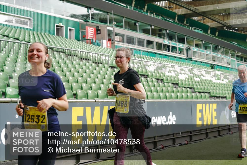 13.09.2026 - 21. swb-Marathon Bremen Michael Burmester http://msf.ph/oto/10478538 13.09.2026 10:40:29 Laufen im Stadion 10135, 10138, 10139, 10155, 10156, 10169, 10204, 10213, 10217, 10229, 10234, 10279, 10280, 10299, 10313, 10314, 10321, 10354, 10363, 10364, 10378, 10386, 10399, 10406, 10414, 10417, 10419, 10424, 10435, 10455, 10483, 10484, 10493, 10501, 10505, 10510, 10511, 10527, 10545, 10556, 10570, 10576, 10580, 10582, 10586, 10599, 10609, 10611, 10616, 10619, 10644, 10653, 10660, 10662, 10664, 10686, 10694, 10696, 10706, 10712, 10737, 10743, 10751, 10766, 10768 meine-sportfotos.de