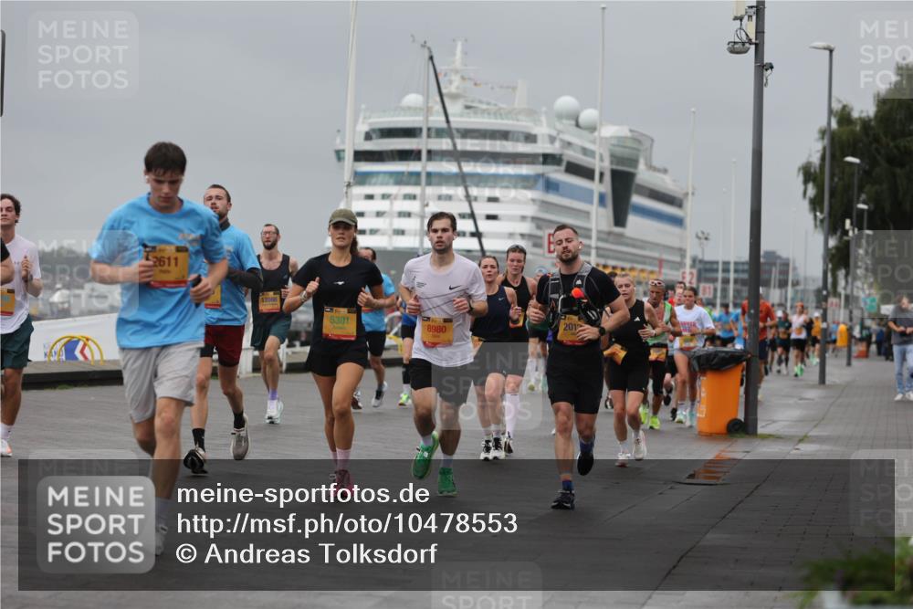 13.09.2026 - Kiel Lauf Andreas Tolksdorf http://msf.ph/oto/10478553 13.09.2026 11:51:56 Kiellinie 2611, 12086, 5301, 2012, 8980 meine-sportfotos.de