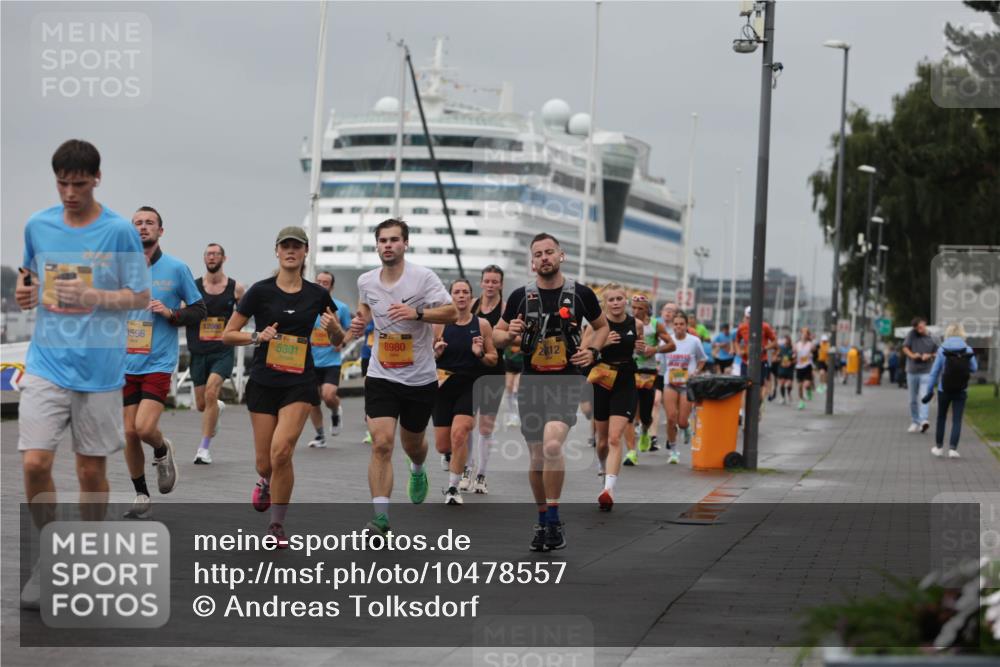 13.09.2026 - Kiel Lauf Andreas Tolksdorf http://msf.ph/oto/10478557 13.09.2026 11:51:57 Kiellinie 12086, 3596, 8980, 2012, 5301 meine-sportfotos.de