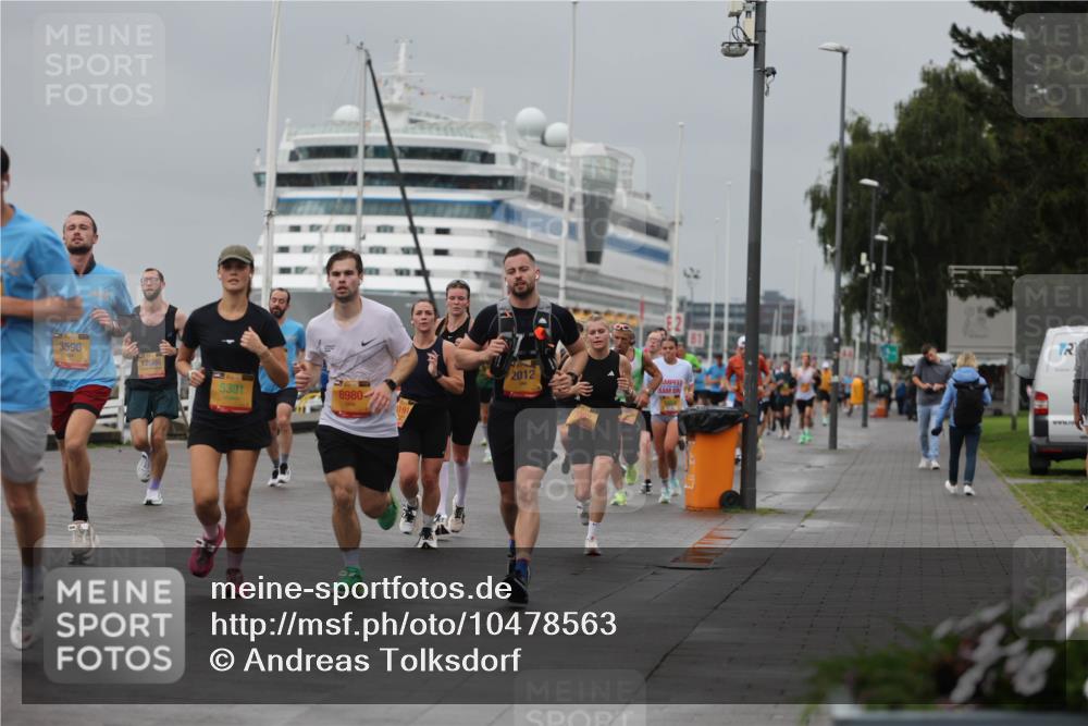 13.09.2026 - Kiel Lauf Andreas Tolksdorf http://msf.ph/oto/10478563 13.09.2026 11:51:57 Kiellinie 3596, 12086, 5301, 8980, 2012 meine-sportfotos.de