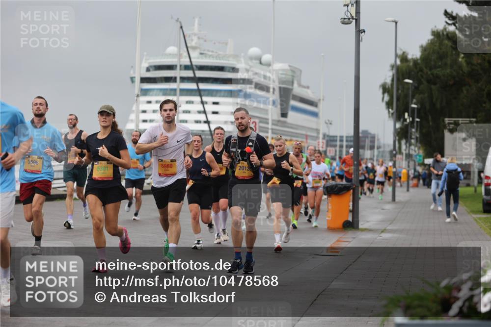 13.09.2026 - Kiel Lauf Andreas Tolksdorf http://msf.ph/oto/10478568 13.09.2026 11:51:57 Kiellinie 3596, 8980, 2012, 5301 meine-sportfotos.de