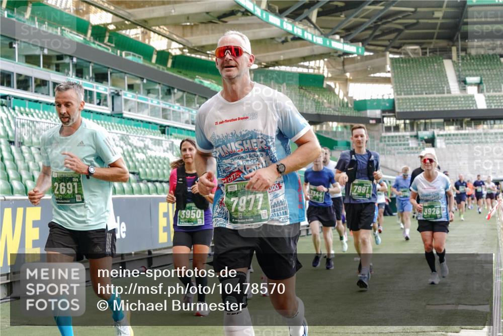 13.09.2026 - 21. swb-Marathon Bremen Michael Burmester http://msf.ph/oto/10478570 13.09.2026 13:18:00 Laufen im Stadion 134, 267, 271, 311, 404, 449, 486, 546, 588, 732, 753, 837, 921, 990, 1057, 1424, 1425, 1431, 1790, 1813, 1825, 1844, 1868, 1987, 2056, 2067, 2096, 2123, 2137, 2259, 2294, 2357, 2358, 2381, 2389, 2419, 2453, 2532, 2550, 2562, 2586, 2601, 2614, 2647, 2655, 2797, 2821, 2849, 2857, 2879, 2880, 2893, 2984, 2996, 2999, 3096, 3100, 3104, 3146, 3180, 3195, 3210, 3213, 3314, 3337, 3366, 3421, 3431, 3476, 3479, 3501, 3506, 3537, 3548, 3619, 3633, 3654, 3740, 3879, 4478 meine-sportfotos.de