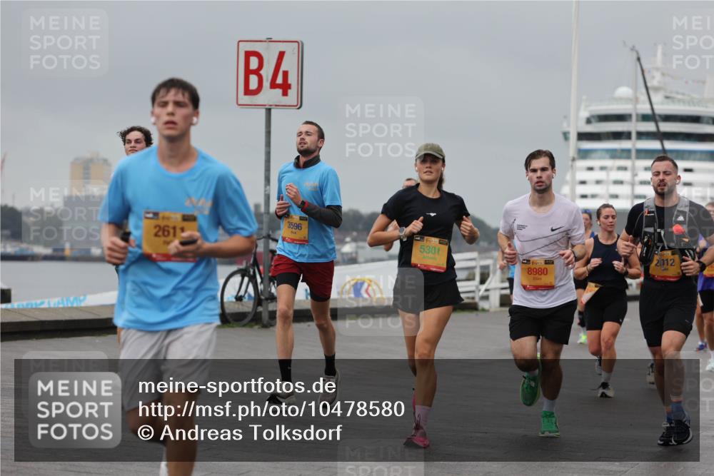 13.09.2026 - Kiel Lauf Andreas Tolksdorf http://msf.ph/oto/10478580 13.09.2026 11:51:58 Kiellinie 4, 261, 39, 3596, 4, 38, 5301, 38, 8980, 2012 meine-sportfotos.de