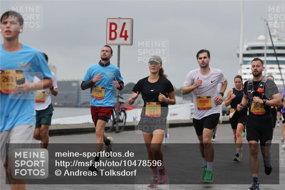 13.09.2026 - Kiel Lauf Andreas Tolksdorf http://msf.ph/oto/10478596 13.09.2026 11:51:58 Kiellinie 2611, 1, 39, 6610, 139, 3596, 4, 38, 5301, 38, 8980, 2012 meine-sportfotos.de