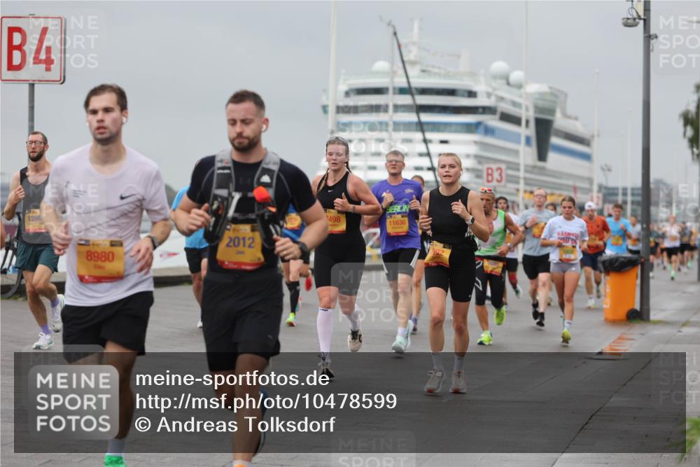 13.09.2026 - Kiel Lauf Andreas Tolksdorf http://msf.ph/oto/10478599 13.09.2026 11:51:59 Kiellinie 4, 1208, 2012, 8980, 7498, 11630, 692, 3 meine-sportfotos.de