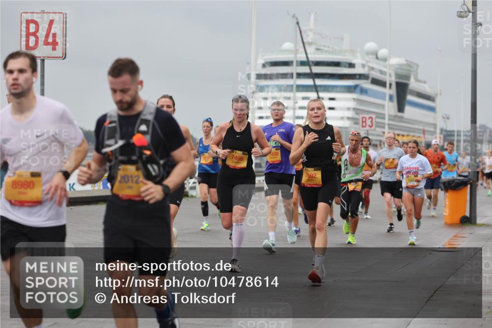 13.09.2026 - Kiel Lauf Andreas Tolksdorf http://msf.ph/oto/10478614 13.09.2026 11:52:00 Kiellinie 4, 2012, 8980, 1630, 7498, 3692, 6, 3, 7804 meine-sportfotos.de
