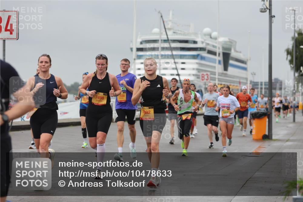 13.09.2026 - Kiel Lauf Andreas Tolksdorf http://msf.ph/oto/10478633 13.09.2026 11:52:01 Kiellinie 34, 38, 7498, 1630, 38, 3692, 428, 3 meine-sportfotos.de