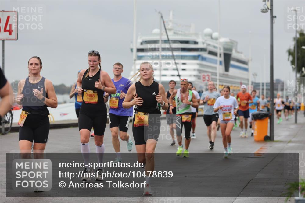 13.09.2026 - Kiel Lauf Andreas Tolksdorf http://msf.ph/oto/10478639 13.09.2026 11:52:01 Kiellinie 4, 19, 138, 7498, 11630, 38, 3692, 83 meine-sportfotos.de