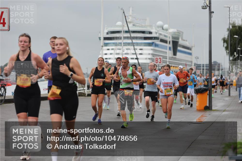 13.09.2026 - Kiel Lauf Andreas Tolksdorf http://msf.ph/oto/10478656 13.09.2026 11:52:02 Kiellinie 4, 7498, 3685, 3, 7804 meine-sportfotos.de