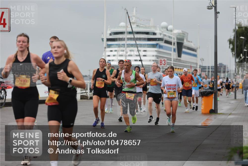 13.09.2026 - Kiel Lauf Andreas Tolksdorf http://msf.ph/oto/10478657 13.09.2026 11:52:02 Kiellinie 4, 8659, 7498, 3685, 3, 7804, 11794 meine-sportfotos.de