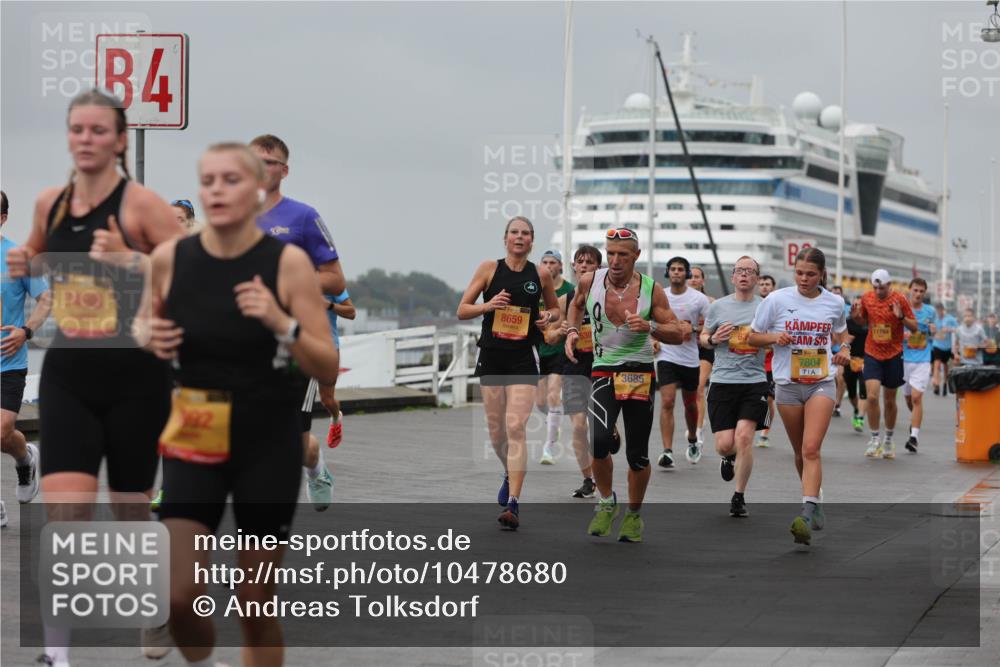 13.09.2026 - Kiel Lauf Andreas Tolksdorf http://msf.ph/oto/10478680 13.09.2026 11:52:02 Kiellinie 4, 7498, 192, 8659, 3685, 60, 39, 7804, 11794 meine-sportfotos.de