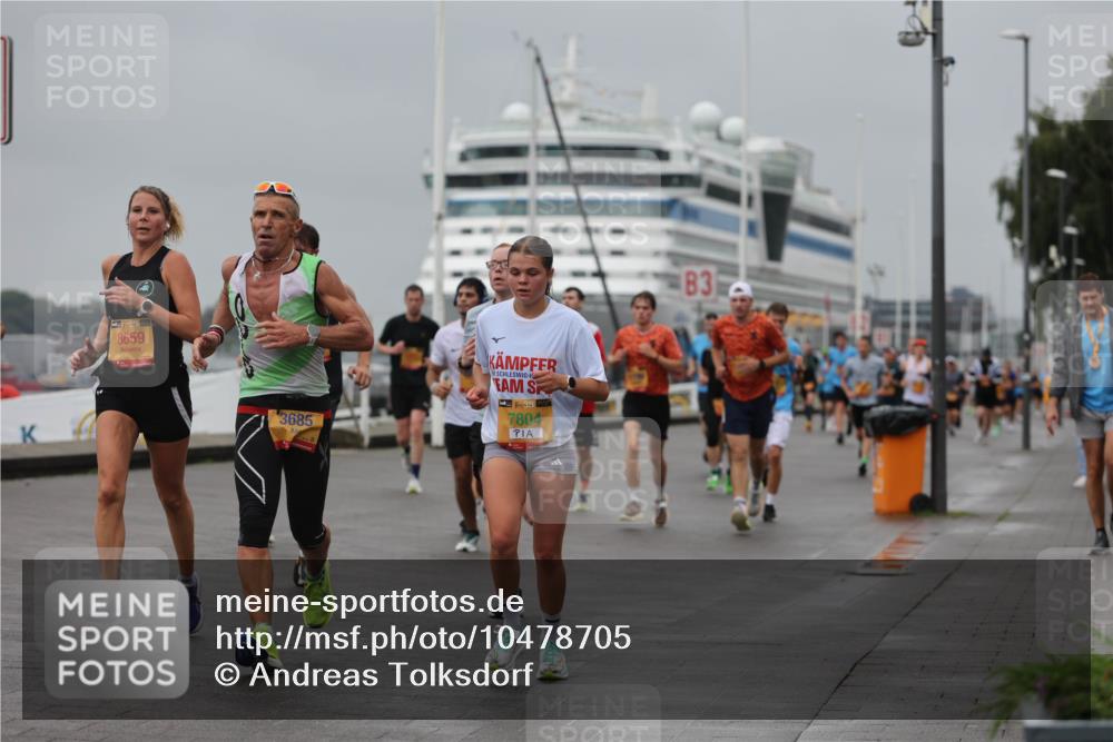 13.09.2026 - Kiel Lauf Andreas Tolksdorf http://msf.ph/oto/10478705 13.09.2026 11:52:04 Kiellinie 39, 8659, 3685, 38, 7804, 3 meine-sportfotos.de