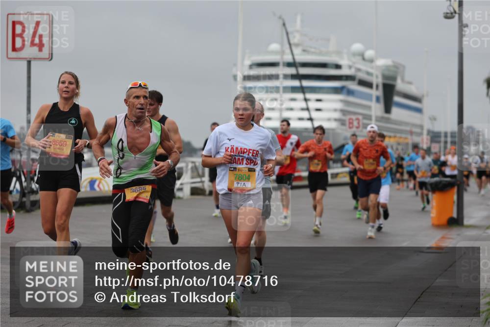 13.09.2026 - Kiel Lauf Andreas Tolksdorf http://msf.ph/oto/10478716 13.09.2026 11:52:04 Kiellinie 4, 38, 8659, 3685, 38, 7804, 83 meine-sportfotos.de