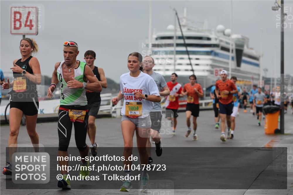 13.09.2026 - Kiel Lauf Andreas Tolksdorf http://msf.ph/oto/10478723 13.09.2026 11:52:05 Kiellinie 4, 8659, 3685, 7804 meine-sportfotos.de