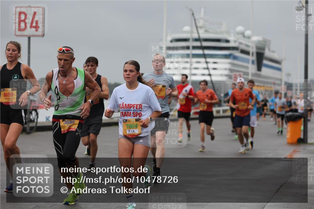 13.09.2026 - Kiel Lauf Andreas Tolksdorf http://msf.ph/oto/10478726 13.09.2026 11:52:05 Kiellinie 38, 8659, 4, 3685, 38, 7804 meine-sportfotos.de