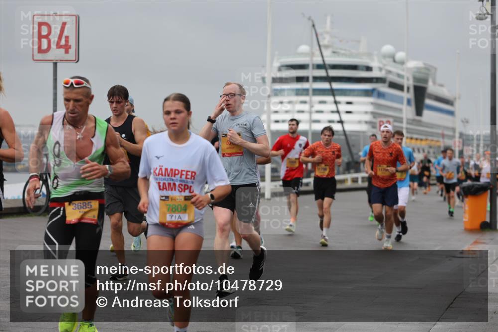 13.09.2026 - Kiel Lauf Andreas Tolksdorf http://msf.ph/oto/10478729 13.09.2026 11:52:05 Kiellinie 4, 3685, 139, 7804, 11796 meine-sportfotos.de