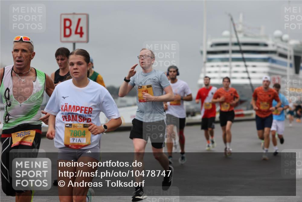 13.09.2026 - Kiel Lauf Andreas Tolksdorf http://msf.ph/oto/10478747 13.09.2026 11:52:06 Kiellinie 3685, 4, 38, 7804, 11, 620 meine-sportfotos.de