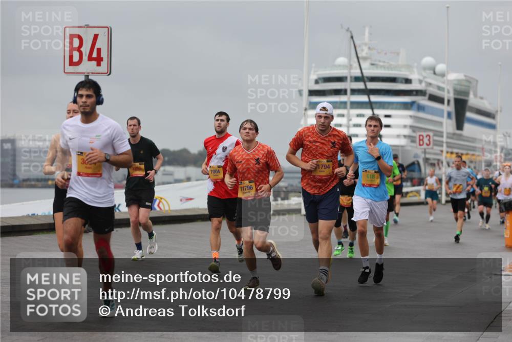 13.09.2026 - Kiel Lauf Andreas Tolksdorf http://msf.ph/oto/10478799 13.09.2026 11:52:08 Kiellinie 4, 1265, 7004, 11796, 1794, 618, 3 meine-sportfotos.de