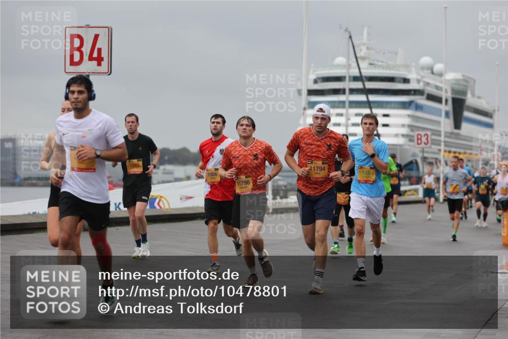 13.09.2026 - Kiel Lauf Andreas Tolksdorf http://msf.ph/oto/10478801 13.09.2026 11:52:08 Kiellinie 4, 1265, 7004, 11796, 11794, 618, 3 meine-sportfotos.de