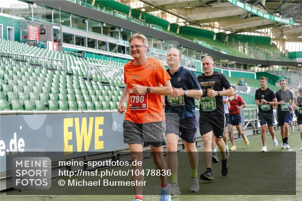 13.09.2026 - 21. swb-Marathon Bremen Michael Burmester http://msf.ph/oto/10478836 13.09.2026 13:18:12 Laufen im Stadion 267, 311, 404, 449, 486, 546, 588, 732, 753, 837, 921, 1057, 1424, 1425, 1431, 1765, 1790, 1813, 1844, 1868, 1987, 2056, 2067, 2096, 2123, 2137, 2224, 2294, 2357, 2358, 2389, 2419, 2453, 2532, 2550, 2586, 2601, 2614, 2622, 2647, 2655, 2797, 2821, 2849, 2857, 2879, 2880, 2893, 2944, 2984, 2999, 3096, 3100, 3104, 3146, 3180, 3195, 3210, 3213, 3285, 3287, 3314, 3337, 3421, 3431, 3476, 3479, 3506, 3537, 3548, 3619, 3633, 3654, 3740, 3879, 4478 meine-sportfotos.de