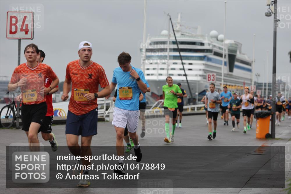 13.09.2026 - Kiel Lauf Andreas Tolksdorf http://msf.ph/oto/10478849 13.09.2026 11:52:09 Kiellinie 4, 11796, 1179, 38, 618, 3 meine-sportfotos.de