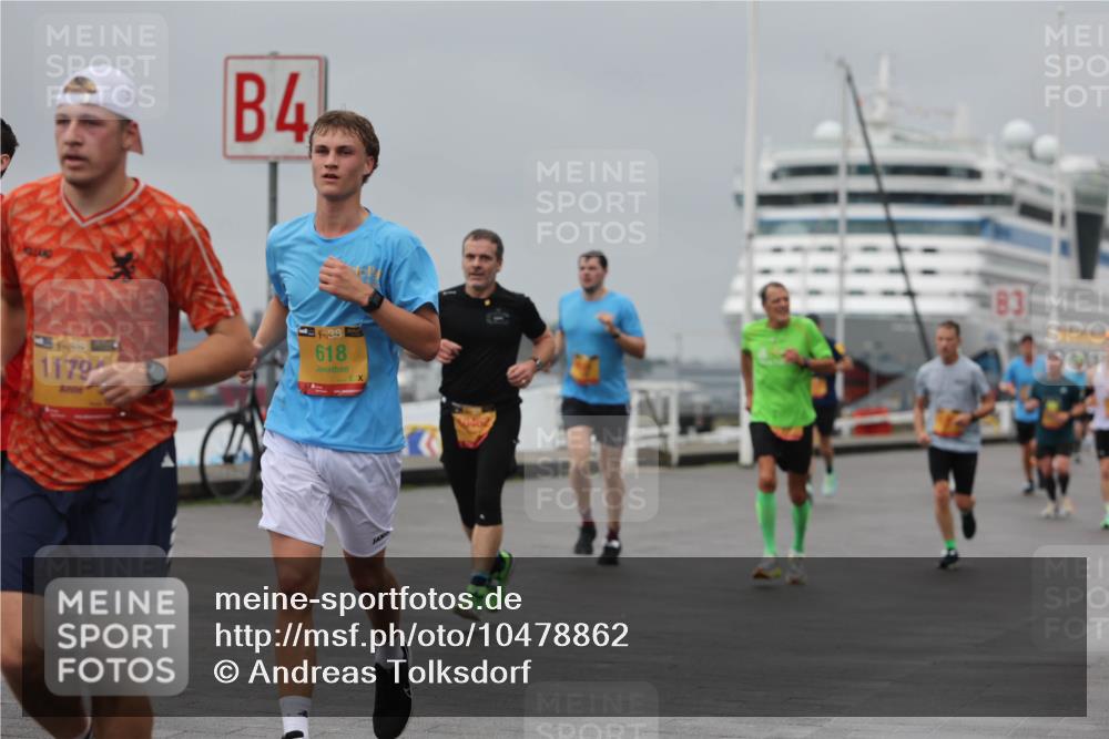 13.09.2026 - Kiel Lauf Andreas Tolksdorf http://msf.ph/oto/10478862 13.09.2026 11:52:11 Kiellinie 4, 1179, 38, 618 meine-sportfotos.de