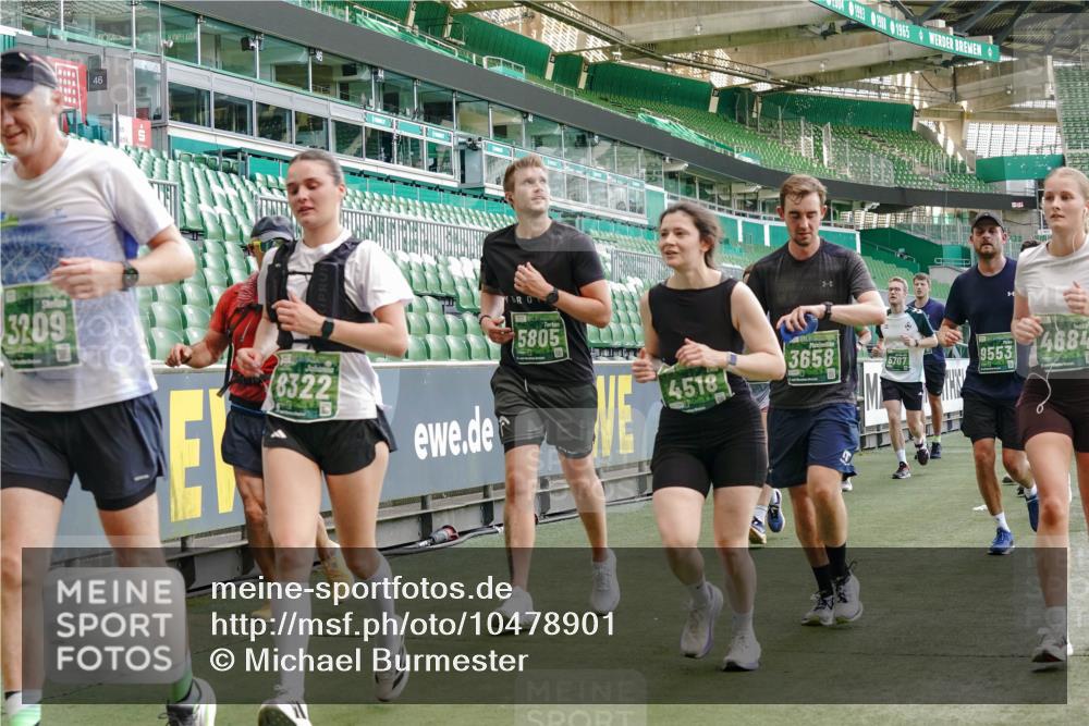 13.09.2026 - 21. swb-Marathon Bremen Michael Burmester http://msf.ph/oto/10478901 13.09.2026 13:18:15 Laufen im Stadion 267, 311, 404, 449, 486, 546, 588, 732, 753, 837, 921, 1057, 1424, 1425, 1431, 1765, 1790, 1813, 1844, 1868, 1987, 2056, 2067, 2096, 2123, 2137, 2224, 2294, 2357, 2358, 2389, 2419, 2453, 2532, 2550, 2586, 2601, 2614, 2622, 2647, 2655, 2786, 2821, 2845, 2849, 2857, 2879, 2880, 2893, 2944, 2984, 2999, 3072, 3096, 3100, 3104, 3146, 3180, 3195, 3210, 3213, 3285, 3287, 3314, 3337, 3421, 3431, 3476, 3479, 3506, 3537, 3548, 3619, 3633, 3654, 3740, 3879, 4478 meine-sportfotos.de