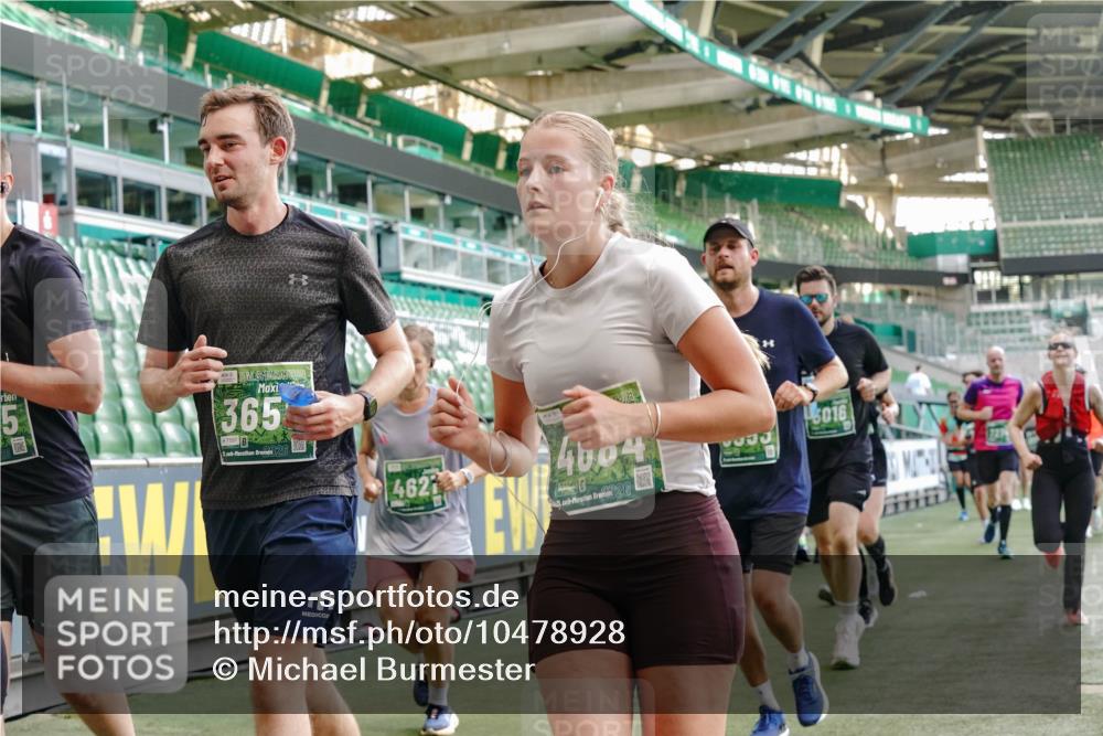 13.09.2026 - 21. swb-Marathon Bremen Michael Burmester http://msf.ph/oto/10478928 13.09.2026 13:18:17 Laufen im Stadion 311, 404, 449, 486, 546, 588, 732, 753, 837, 921, 1057, 1424, 1425, 1431, 1506, 1765, 1790, 1813, 1844, 1868, 2056, 2067, 2096, 2123, 2137, 2224, 2294, 2357, 2358, 2389, 2419, 2453, 2532, 2550, 2557, 2586, 2601, 2614, 2622, 2647, 2655, 2786, 2821, 2845, 2849, 2857, 2879, 2880, 2893, 2944, 2984, 2999, 3072, 3096, 3100, 3104, 3146, 3180, 3195, 3210, 3213, 3285, 3287, 3314, 3337, 3421, 3431, 3476, 3479, 3506, 3537, 3548, 3619, 3633, 3654, 3740, 3879, 4478 meine-sportfotos.de