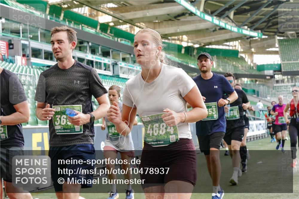 13.09.2026 - 21. swb-Marathon Bremen Michael Burmester http://msf.ph/oto/10478937 13.09.2026 13:18:17 Laufen im Stadion 311, 404, 449, 486, 546, 588, 732, 753, 837, 921, 1057, 1424, 1425, 1431, 1506, 1765, 1790, 1813, 1844, 1868, 2056, 2067, 2096, 2123, 2137, 2224, 2294, 2357, 2358, 2389, 2419, 2453, 2532, 2550, 2557, 2586, 2601, 2614, 2622, 2647, 2655, 2786, 2821, 2845, 2849, 2857, 2879, 2880, 2893, 2944, 2984, 2999, 3072, 3096, 3100, 3104, 3146, 3180, 3195, 3210, 3213, 3285, 3287, 3314, 3337, 3421, 3431, 3476, 3479, 3506, 3537, 3548, 3619, 3633, 3654, 3740, 3879, 4478 meine-sportfotos.de