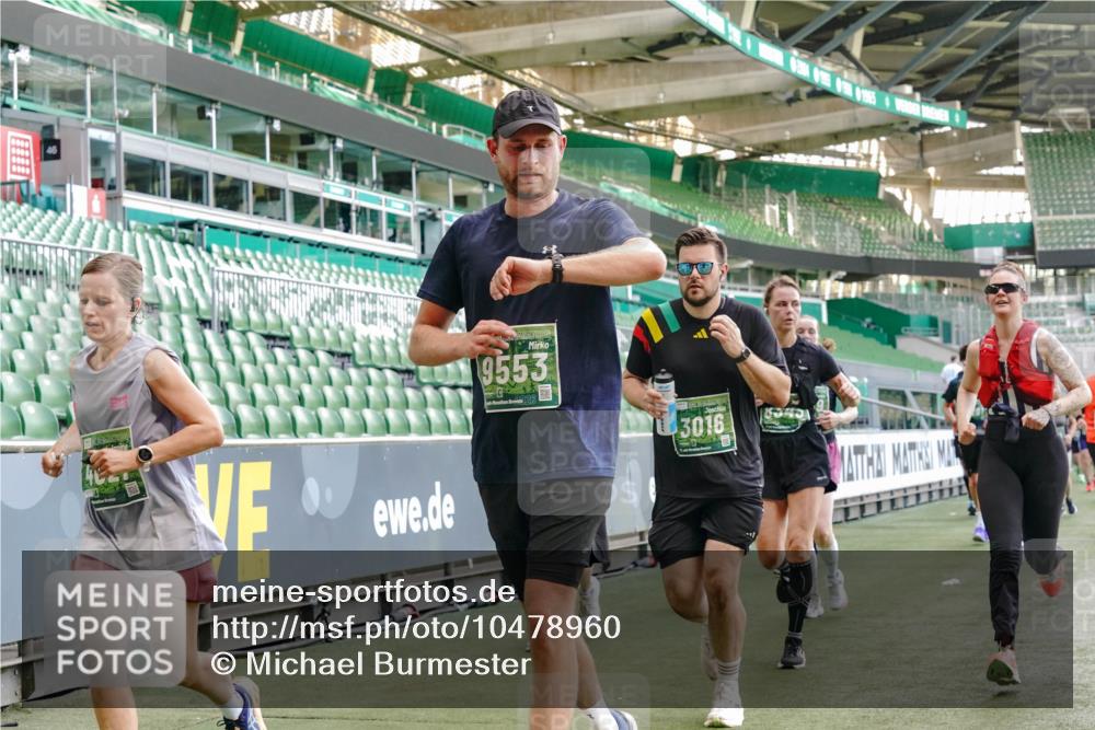 13.09.2026 - 21. swb-Marathon Bremen Michael Burmester http://msf.ph/oto/10478960 13.09.2026 13:18:18 Laufen im Stadion 311, 404, 449, 486, 546, 588, 732, 753, 837, 921, 1057, 1424, 1425, 1431, 1506, 1765, 1790, 1813, 1844, 1868, 2056, 2067, 2096, 2123, 2137, 2224, 2294, 2357, 2358, 2389, 2419, 2453, 2532, 2550, 2557, 2586, 2601, 2614, 2622, 2647, 2655, 2786, 2821, 2845, 2849, 2857, 2879, 2880, 2893, 2944, 2984, 2999, 3072, 3096, 3100, 3104, 3146, 3180, 3195, 3210, 3213, 3285, 3287, 3314, 3337, 3421, 3431, 3476, 3479, 3506, 3537, 3548, 3619, 3633, 3654, 3740, 3879, 4478 meine-sportfotos.de