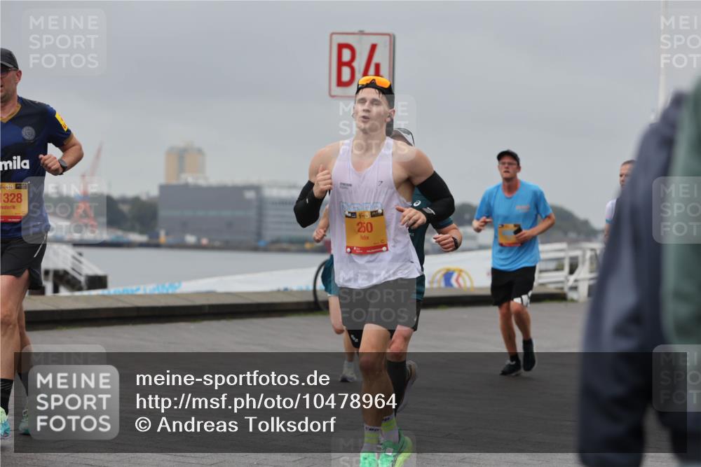 13.09.2026 - Kiel Lauf Andreas Tolksdorf http://msf.ph/oto/10478964 13.09.2026 11:52:19 Kiellinie 38, 1328, 250 meine-sportfotos.de