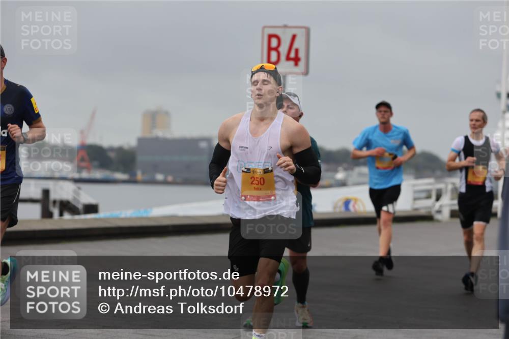 13.09.2026 - Kiel Lauf Andreas Tolksdorf http://msf.ph/oto/10478972 13.09.2026 11:52:19 Kiellinie 4, 4, 38, 250 meine-sportfotos.de