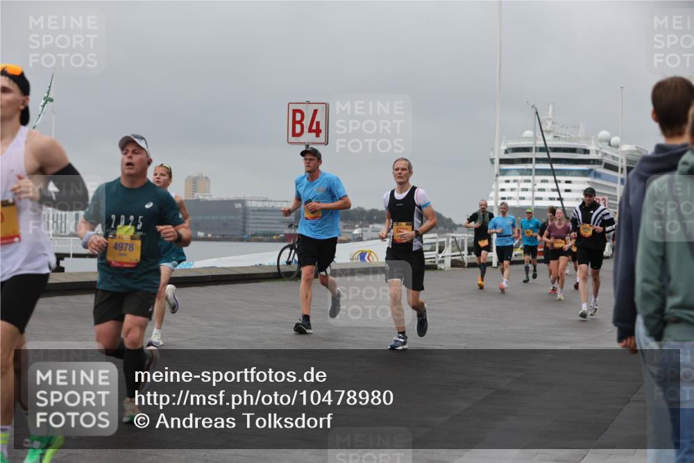 13.09.2026 - Kiel Lauf Andreas Tolksdorf http://msf.ph/oto/10478980 13.09.2026 11:52:21 Kiellinie 2025, 4978, 4, 2974 meine-sportfotos.de
