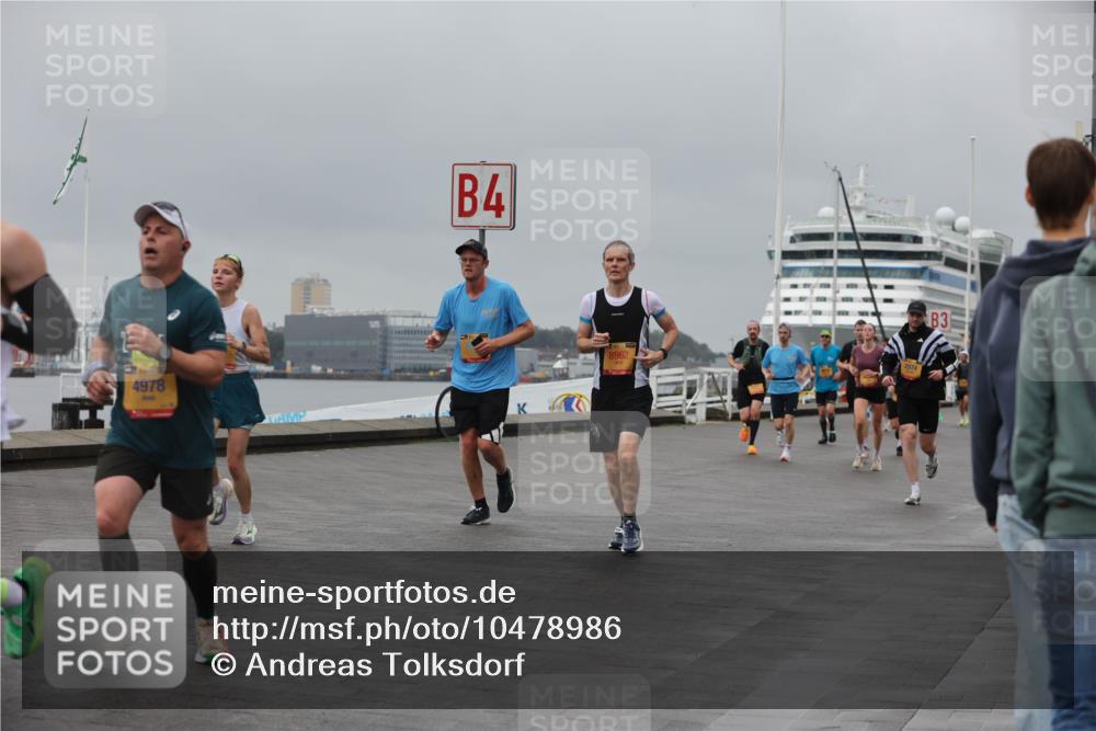 13.09.2026 - Kiel Lauf Andreas Tolksdorf http://msf.ph/oto/10478986 13.09.2026 11:52:21 Kiellinie 4978, 4, 8962, 2974, 3 meine-sportfotos.de