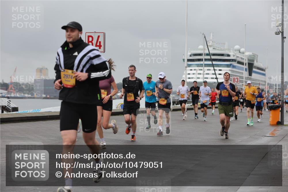 13.09.2026 - Kiel Lauf Andreas Tolksdorf http://msf.ph/oto/10479051 13.09.2026 11:52:26 Kiellinie 29744, 4, 80, 9810, 5960, 6789, 3725, 3 meine-sportfotos.de