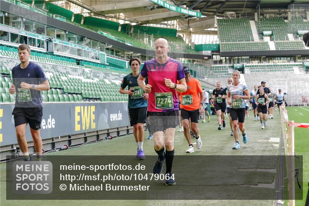 13.09.2026 - 21. swb-Marathon Bremen Michael Burmester http://msf.ph/oto/10479064 13.09.2026 13:18:21 Laufen im Stadion 311, 404, 449, 486, 546, 588, 732, 753, 837, 921, 1057, 1424, 1425, 1431, 1506, 1765, 1790, 1813, 1844, 1868, 2056, 2067, 2096, 2123, 2137, 2224, 2294, 2357, 2358, 2389, 2419, 2453, 2532, 2550, 2557, 2563, 2586, 2601, 2614, 2622, 2647, 2655, 2786, 2845, 2849, 2857, 2879, 2880, 2893, 2944, 2984, 2999, 3072, 3096, 3100, 3104, 3146, 3180, 3195, 3198, 3210, 3285, 3287, 3314, 3337, 3421, 3431, 3476, 3479, 3506, 3537, 3548, 3619, 3633, 3654, 3740, 3879, 4478 meine-sportfotos.de