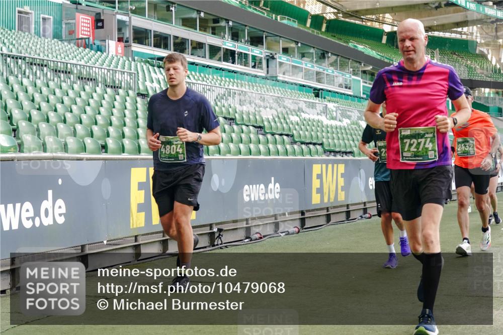 13.09.2026 - 21. swb-Marathon Bremen Michael Burmester http://msf.ph/oto/10479068 13.09.2026 13:18:22 Laufen im Stadion 311, 404, 449, 486, 546, 588, 732, 753, 837, 921, 1057, 1424, 1425, 1431, 1506, 1765, 1790, 1813, 1844, 1868, 2056, 2067, 2096, 2123, 2137, 2224, 2294, 2357, 2358, 2389, 2419, 2453, 2532, 2550, 2557, 2563, 2586, 2601, 2614, 2622, 2647, 2655, 2786, 2845, 2849, 2857, 2879, 2880, 2893, 2944, 2983, 2984, 2999, 3072, 3096, 3100, 3104, 3146, 3180, 3195, 3198, 3210, 3285, 3287, 3314, 3337, 3421, 3431, 3476, 3479, 3506, 3537, 3548, 3619, 3633, 3654, 3740, 3879, 4478 meine-sportfotos.de
