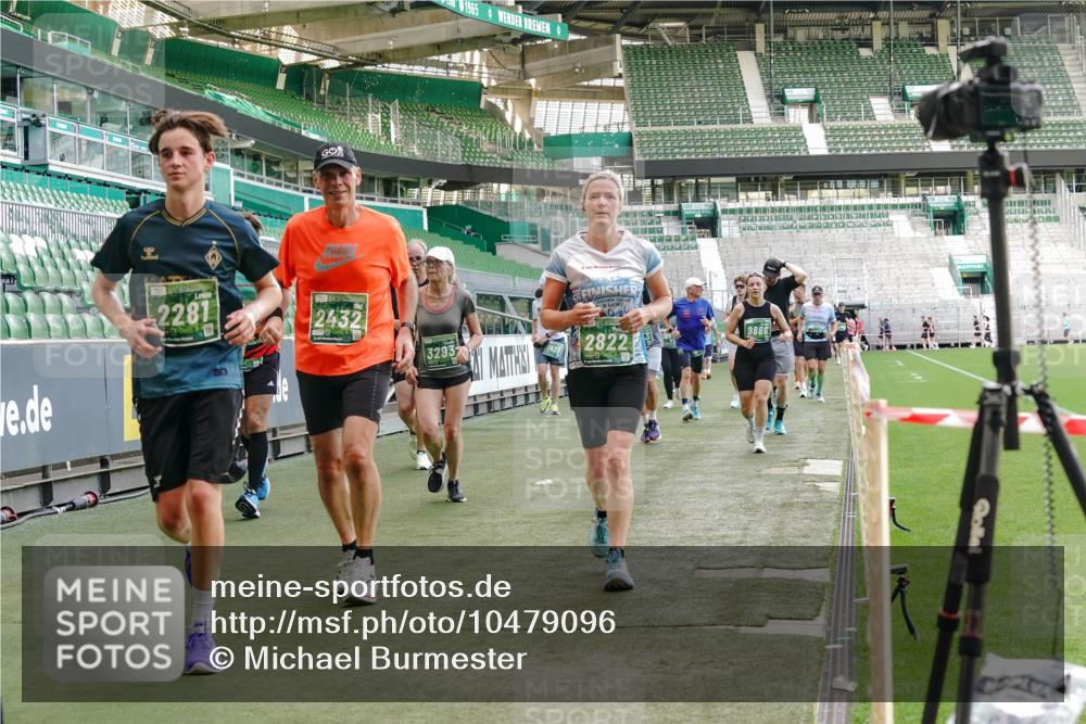 13.09.2026 - 21. swb-Marathon Bremen Michael Burmester http://msf.ph/oto/10479096 13.09.2026 13:18:23 Laufen im Stadion 311, 404, 449, 486, 546, 588, 732, 753, 837, 921, 1057, 1424, 1425, 1431, 1506, 1765, 1790, 1813, 1844, 1868, 2056, 2067, 2096, 2123, 2137, 2224, 2294, 2357, 2358, 2389, 2419, 2453, 2532, 2550, 2557, 2563, 2586, 2601, 2614, 2622, 2647, 2655, 2786, 2845, 2849, 2857, 2879, 2880, 2893, 2944, 2983, 2984, 2999, 3072, 3096, 3100, 3104, 3146, 3180, 3189, 3195, 3198, 3210, 3285, 3287, 3314, 3337, 3421, 3431, 3476, 3479, 3506, 3537, 3548, 3619, 3633, 3654, 3740, 3879, 4478 meine-sportfotos.de