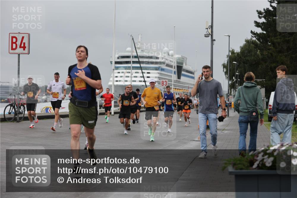 13.09.2026 - Kiel Lauf Andreas Tolksdorf http://msf.ph/oto/10479100 13.09.2026 11:52:29 Kiellinie 4, 5754, 3725, 3 meine-sportfotos.de