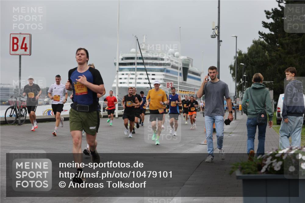 13.09.2026 - Kiel Lauf Andreas Tolksdorf http://msf.ph/oto/10479101 13.09.2026 11:52:29 Kiellinie 4, 5754, 3725, 3 meine-sportfotos.de