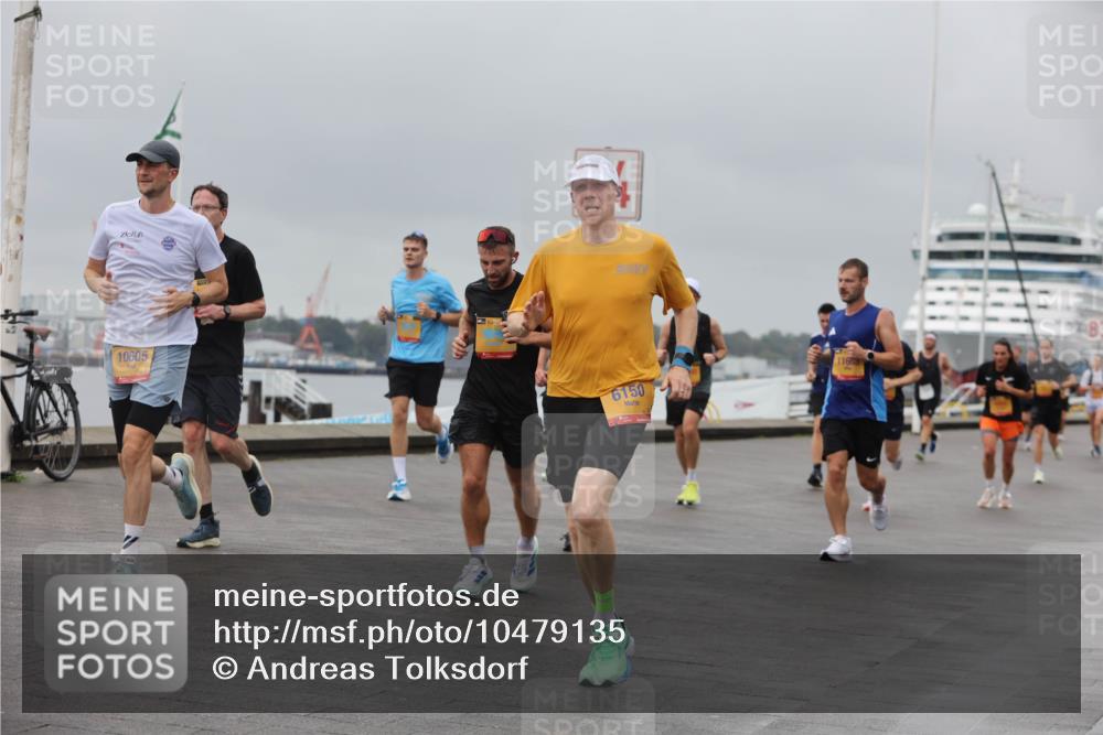 13.09.2026 - Kiel Lauf Andreas Tolksdorf http://msf.ph/oto/10479135 13.09.2026 11:52:34 Kiellinie 10605, 6150, 11663 meine-sportfotos.de
